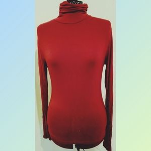 H&M long-sleeved stretchy turtleneck
